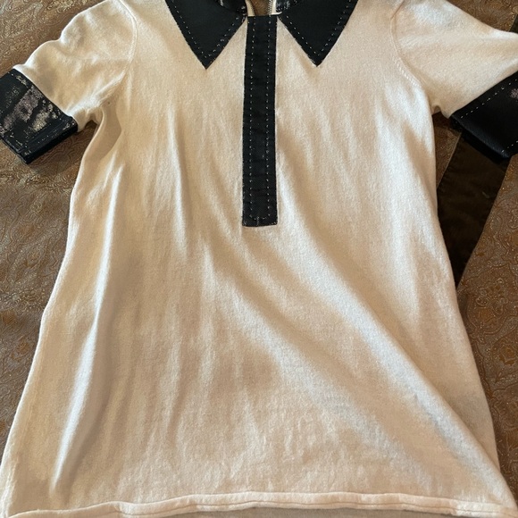 Marc Jacobs Ivory Cashmere Blend Unique Top Sweater XS Short Sleeved - Picture 3 of 10